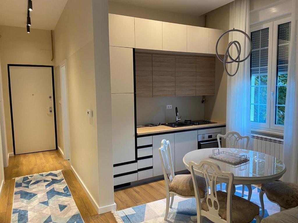 Academy Of Art Apartment 사라예보 외부 사진